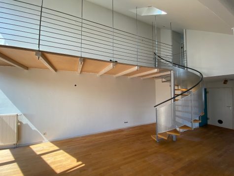 “Sehr helle 3.5-bis 4-Zi.-Maisonette mit anspruchsvoller Architektur”, 70619 Stuttgart, Wohnung